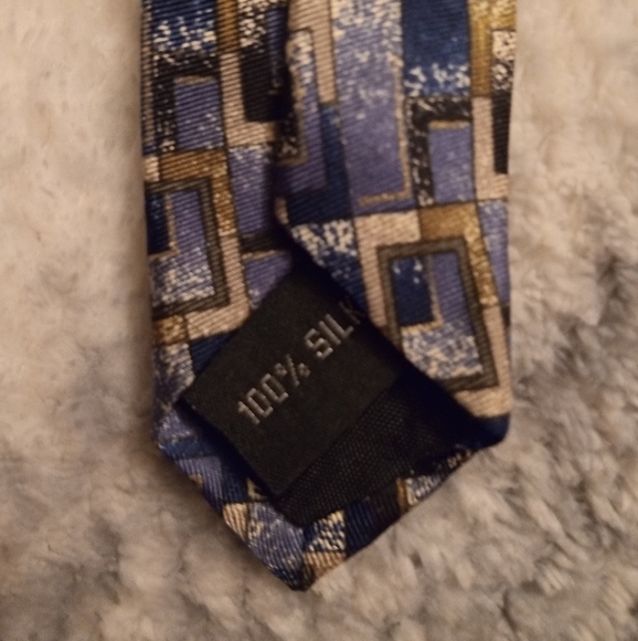 Barrington set of 2 100% silk neckties - Picture 12 of 12